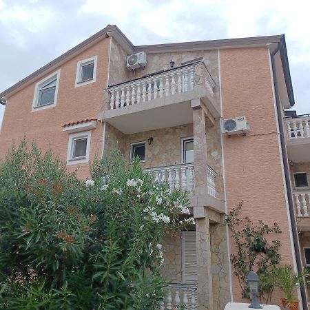 Apartments Vesna Nova Vas  外观 照片