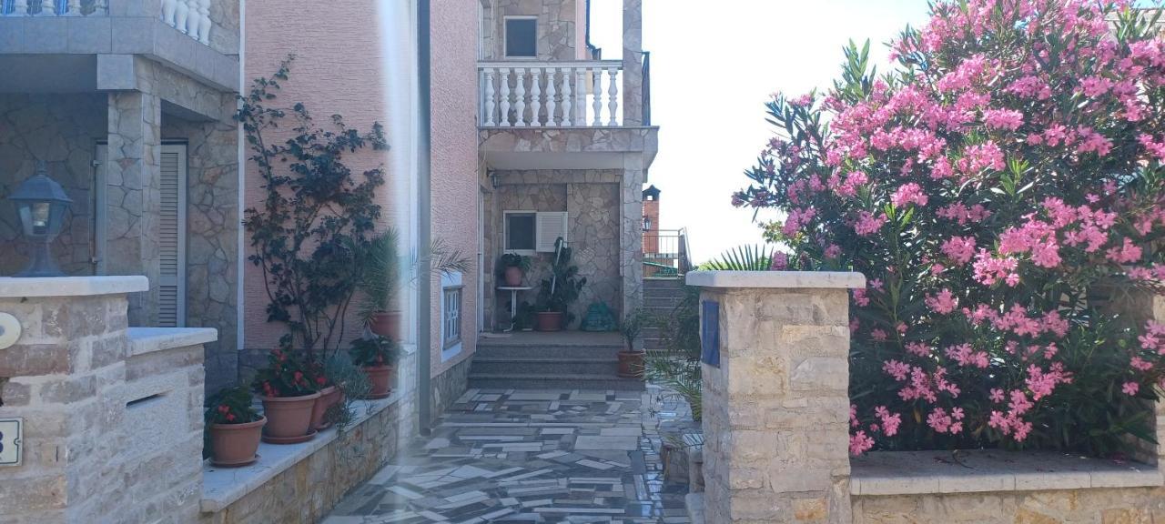 Apartments Vesna Nova Vas  外观 照片